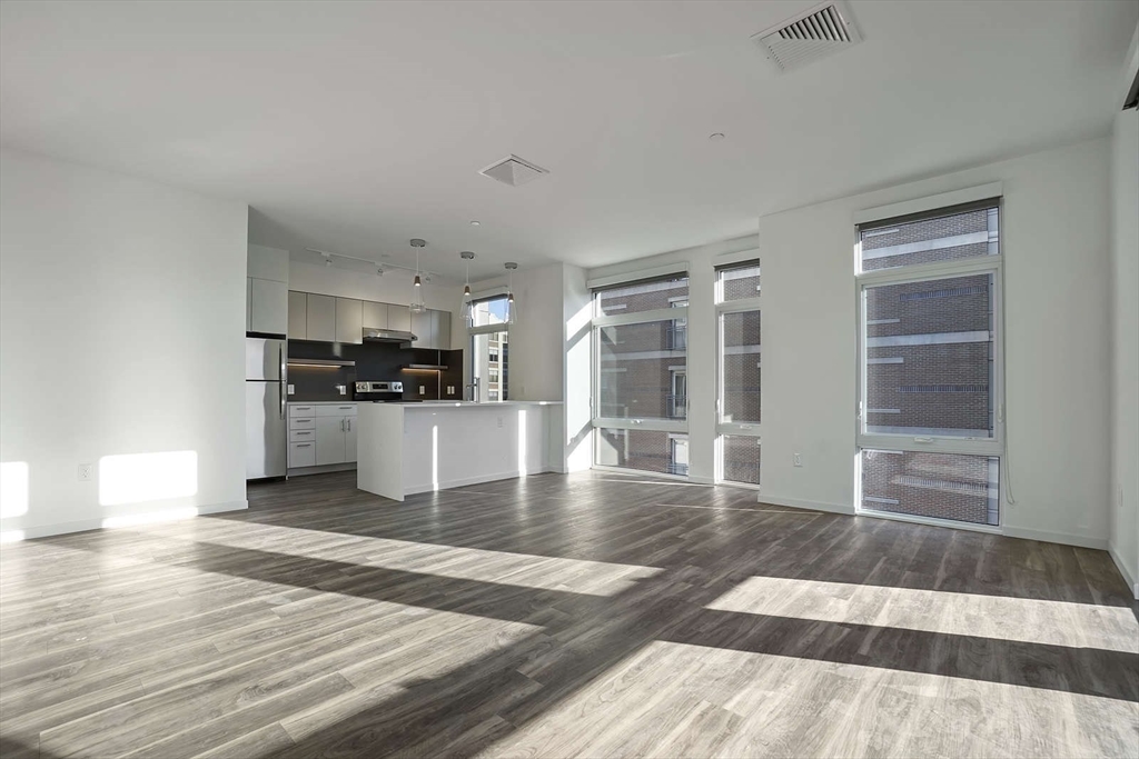 839 Beacon St, Fenway