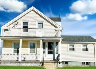 8 Ralph Piteri Ter, Watertown