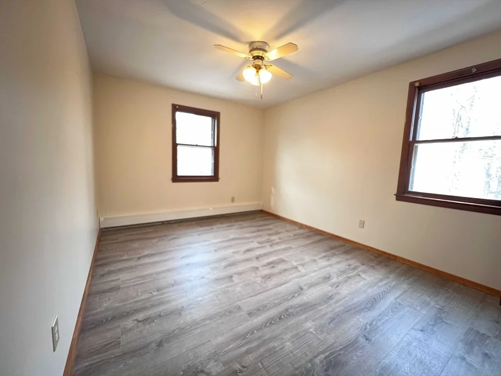 23 Hospital Rd, Templeton