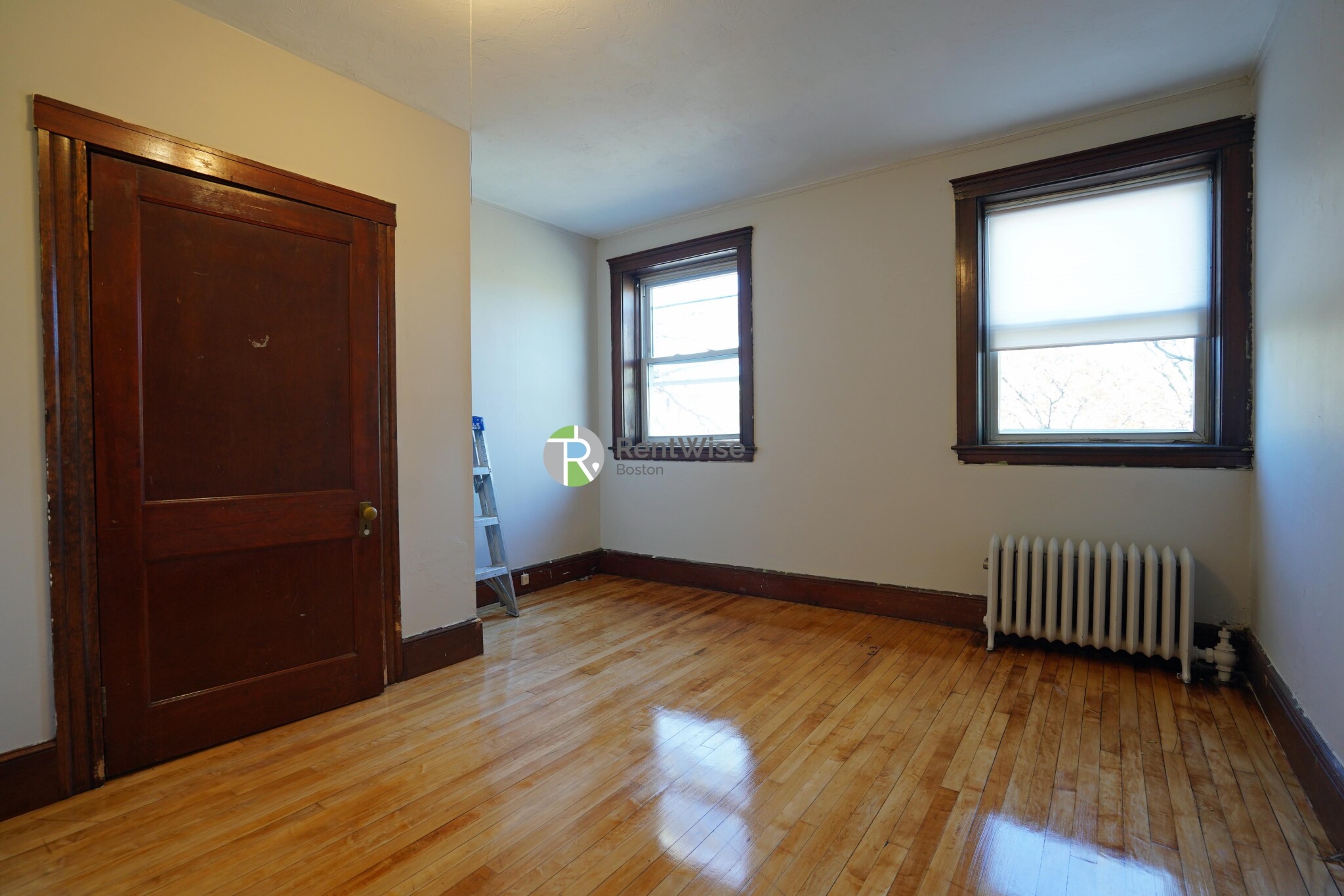 90 Cypress St, Emerson Gardens