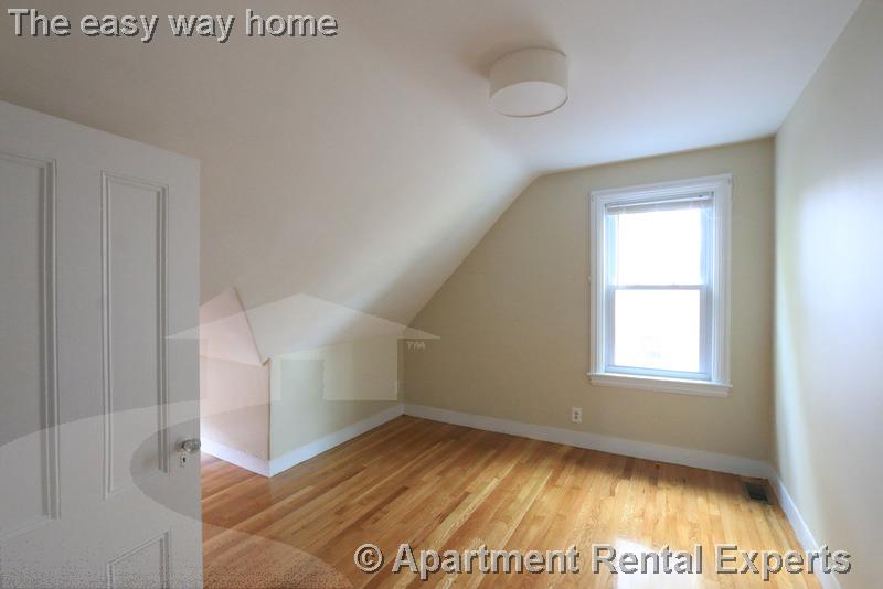 18 Chandler St, Davis Square