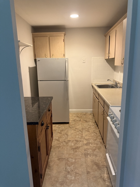 292 Bedford St, Abington