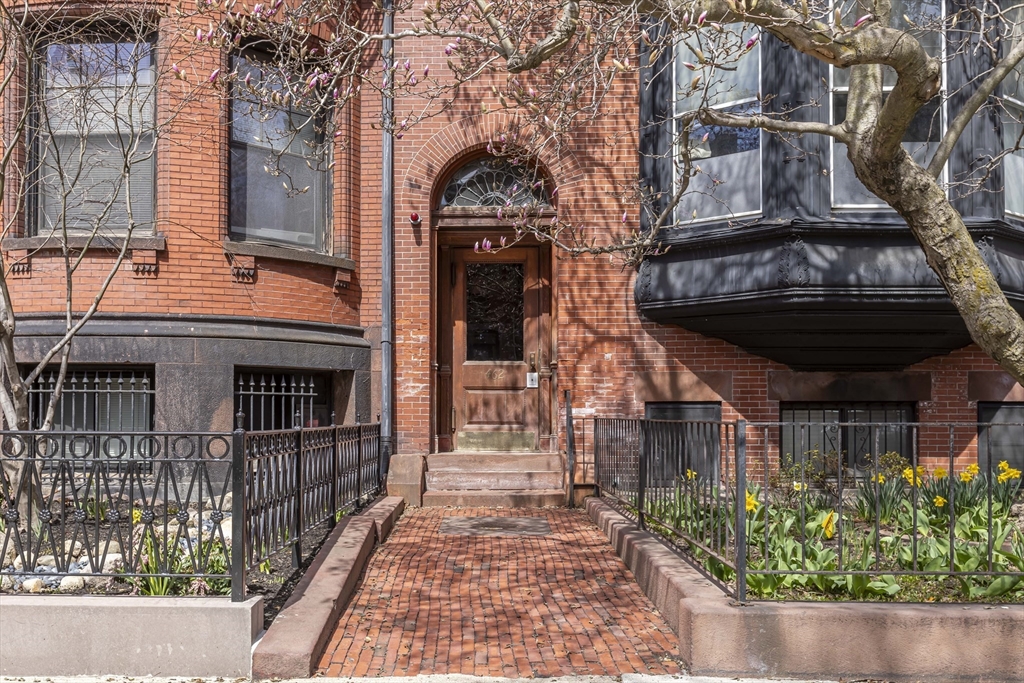 462 Beacon St, Back Bay