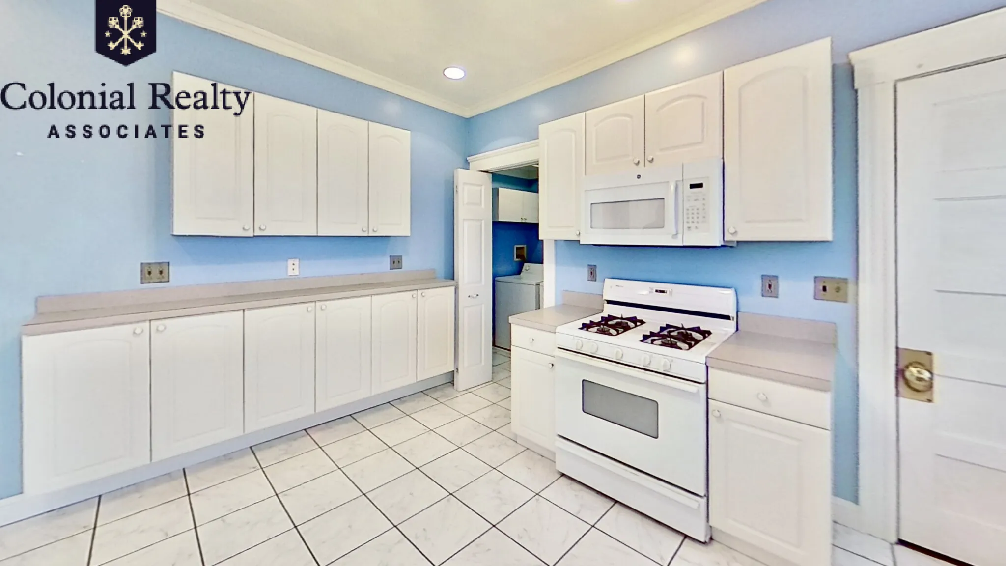 18 Bigelow St, Oak Square