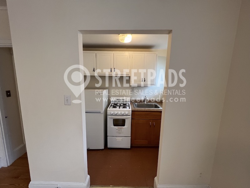 381 Harvard St, Mid-Cambridge