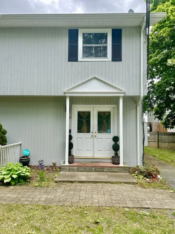 11 Carpenter Ave, Attleboro