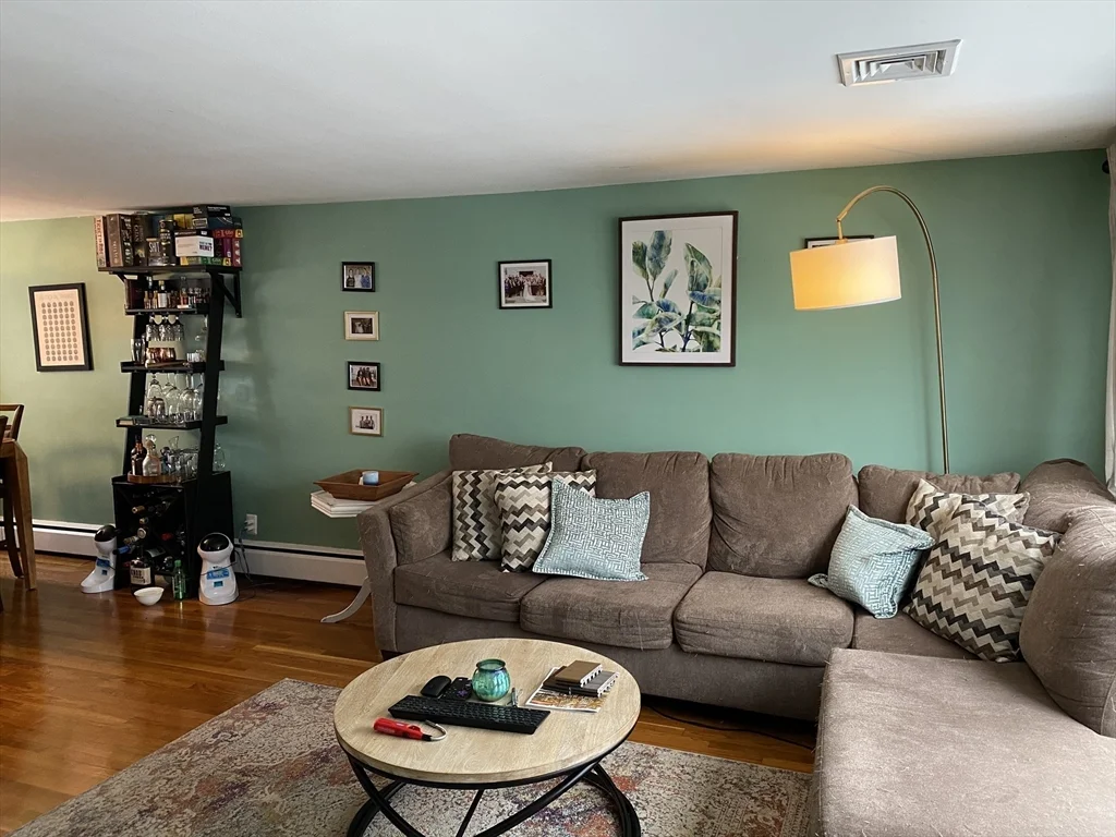 53 Dickson Ave, Arlington