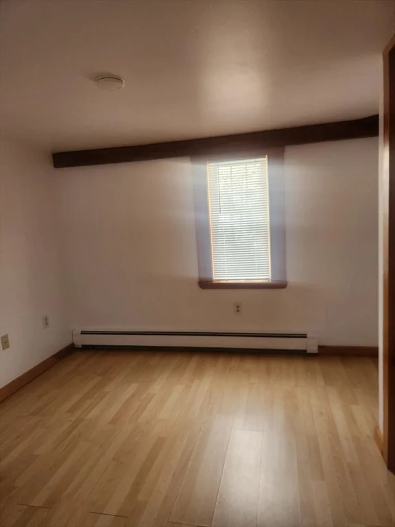 92 Main St, Hopkinton