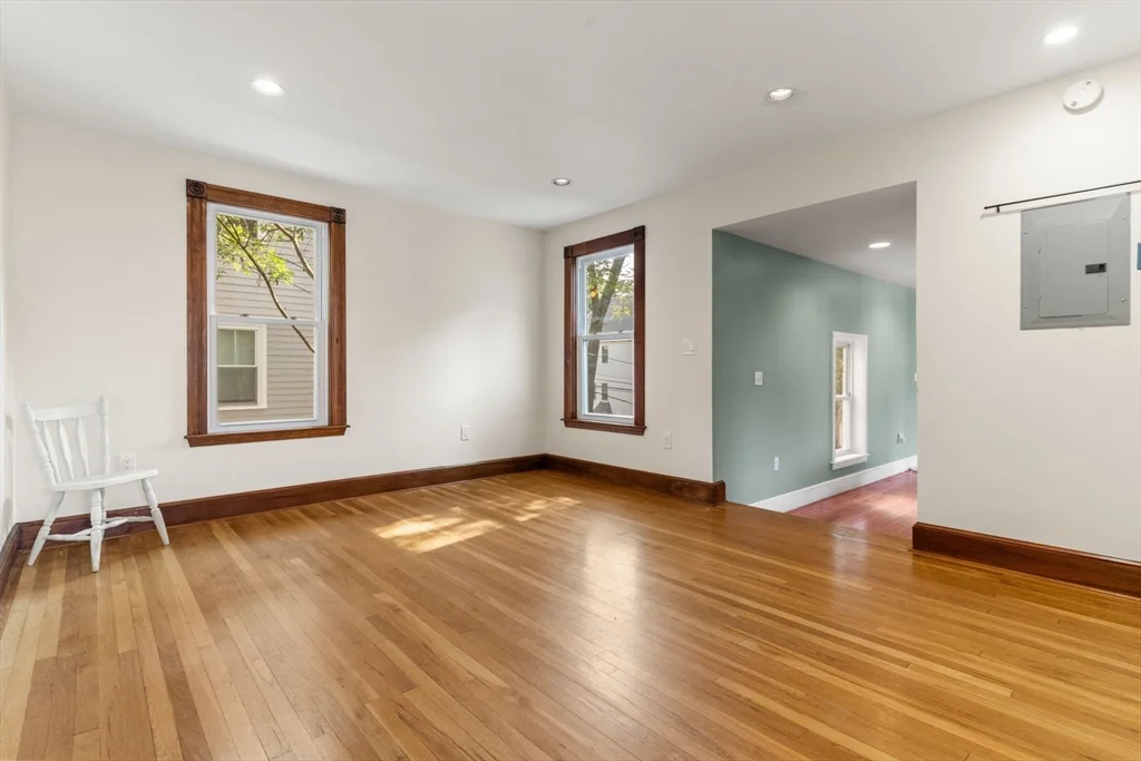 16 Edwin St, Brookline