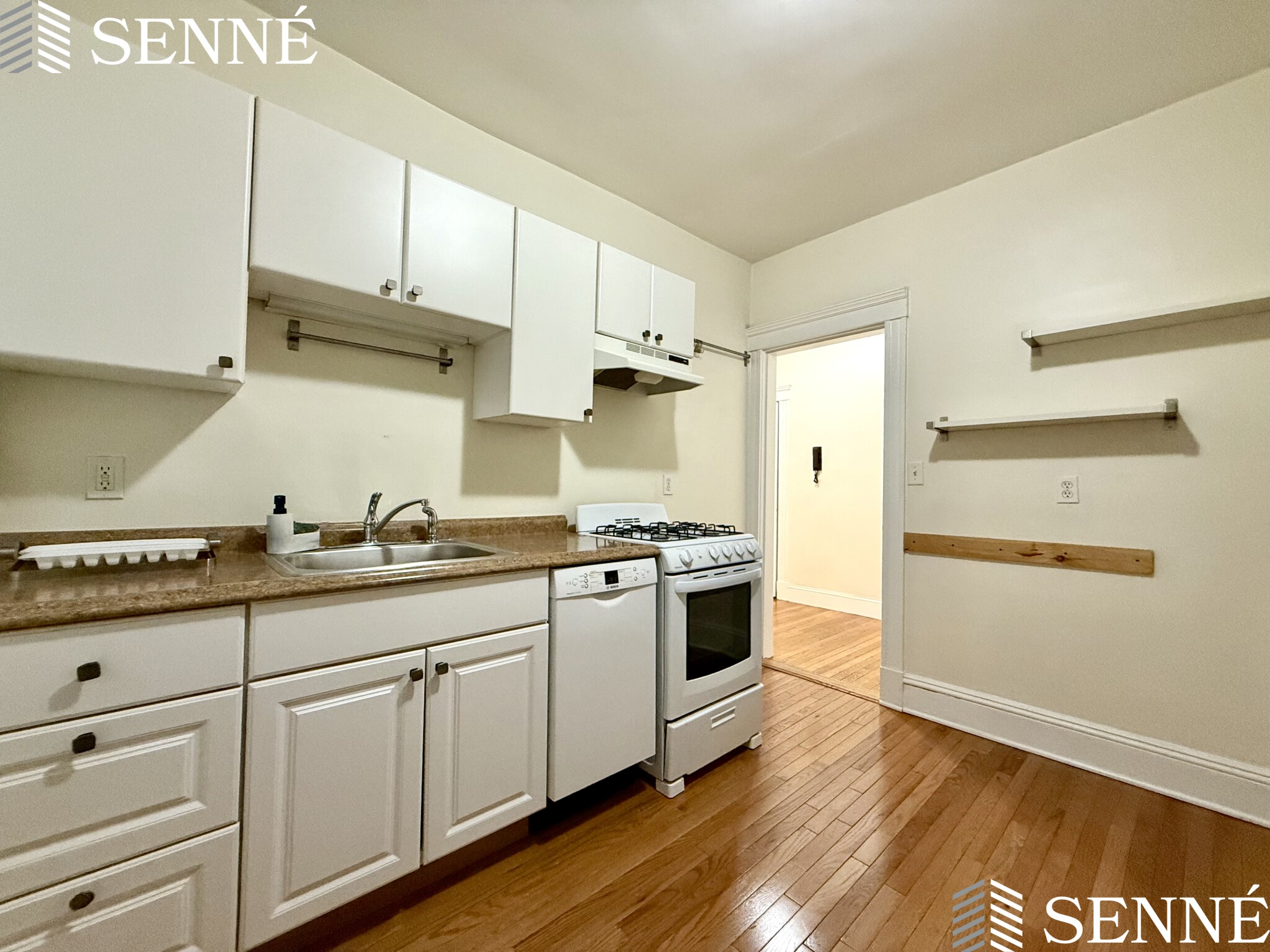 1697 Cambridge St, Harvard Square