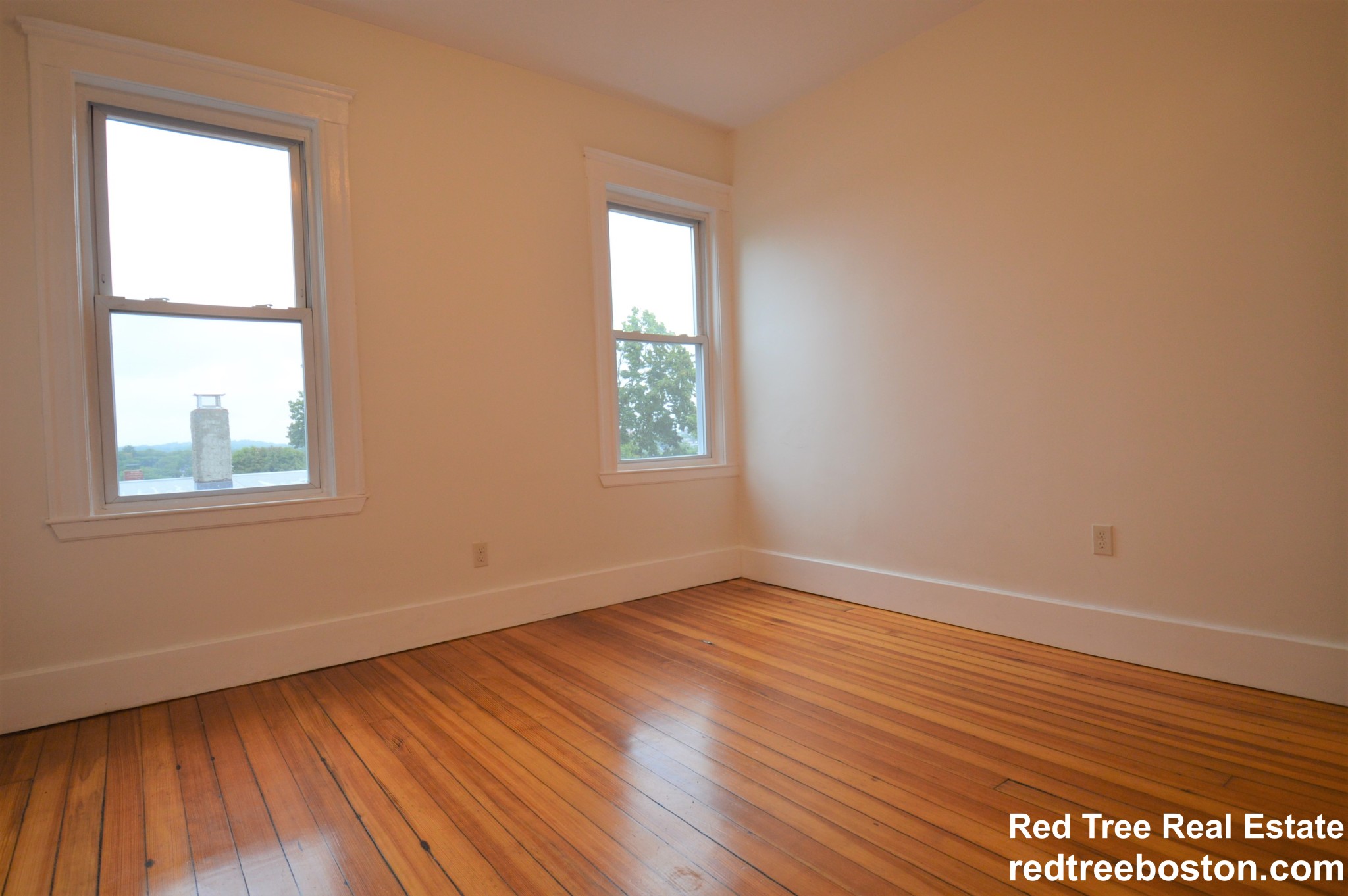 94 Montebello Rd, Jamaica Plain