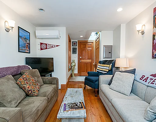 39 Charles St, Beacon Hill