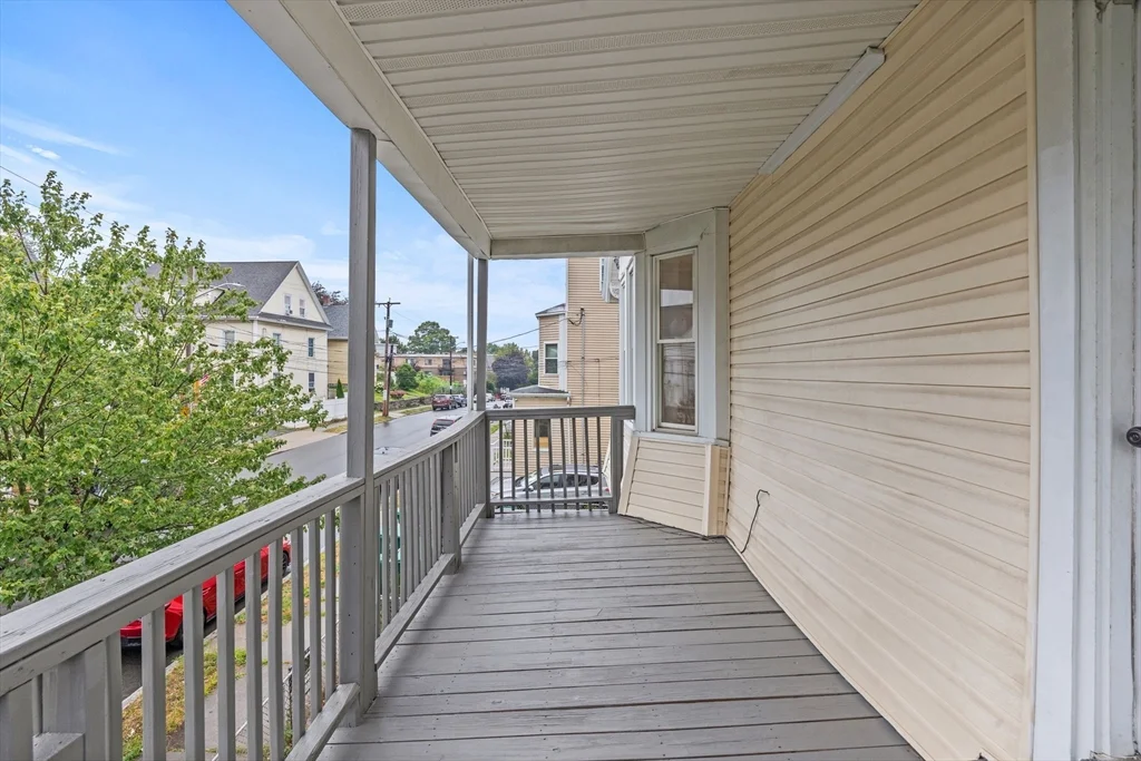 48 Hamilton Ave, Lynn