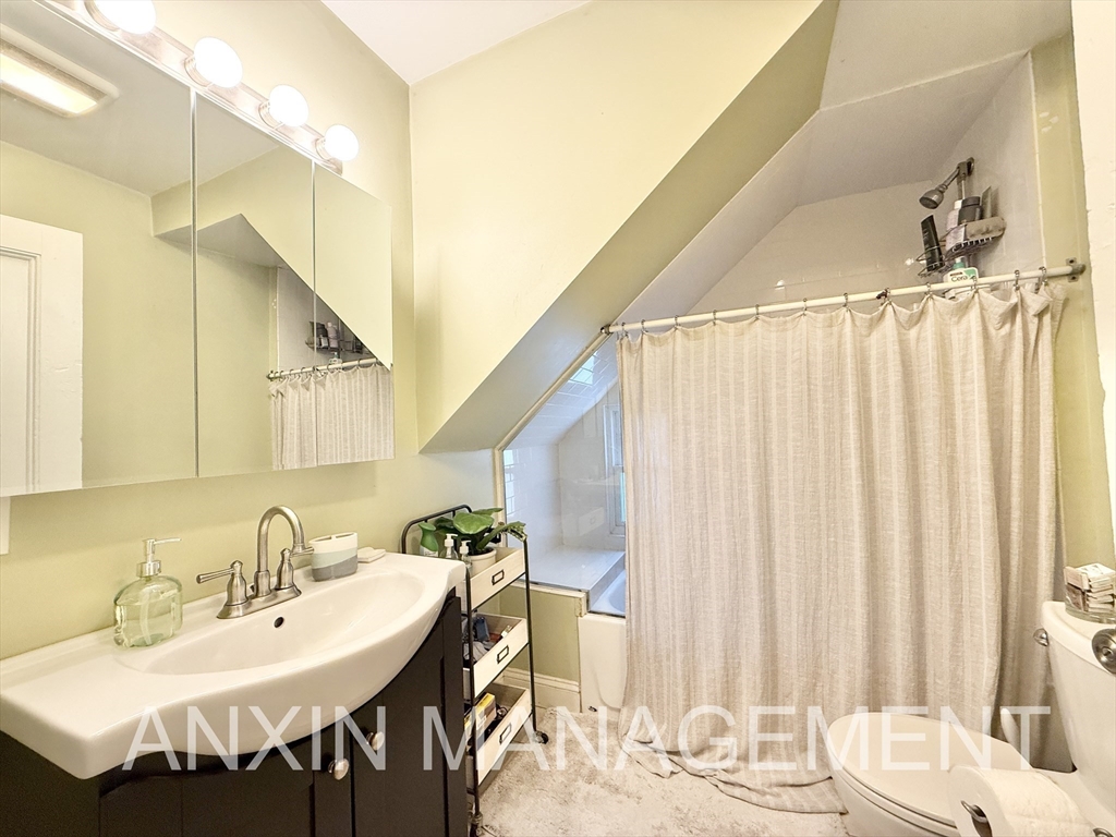 14-16 Allen St, Inman Square