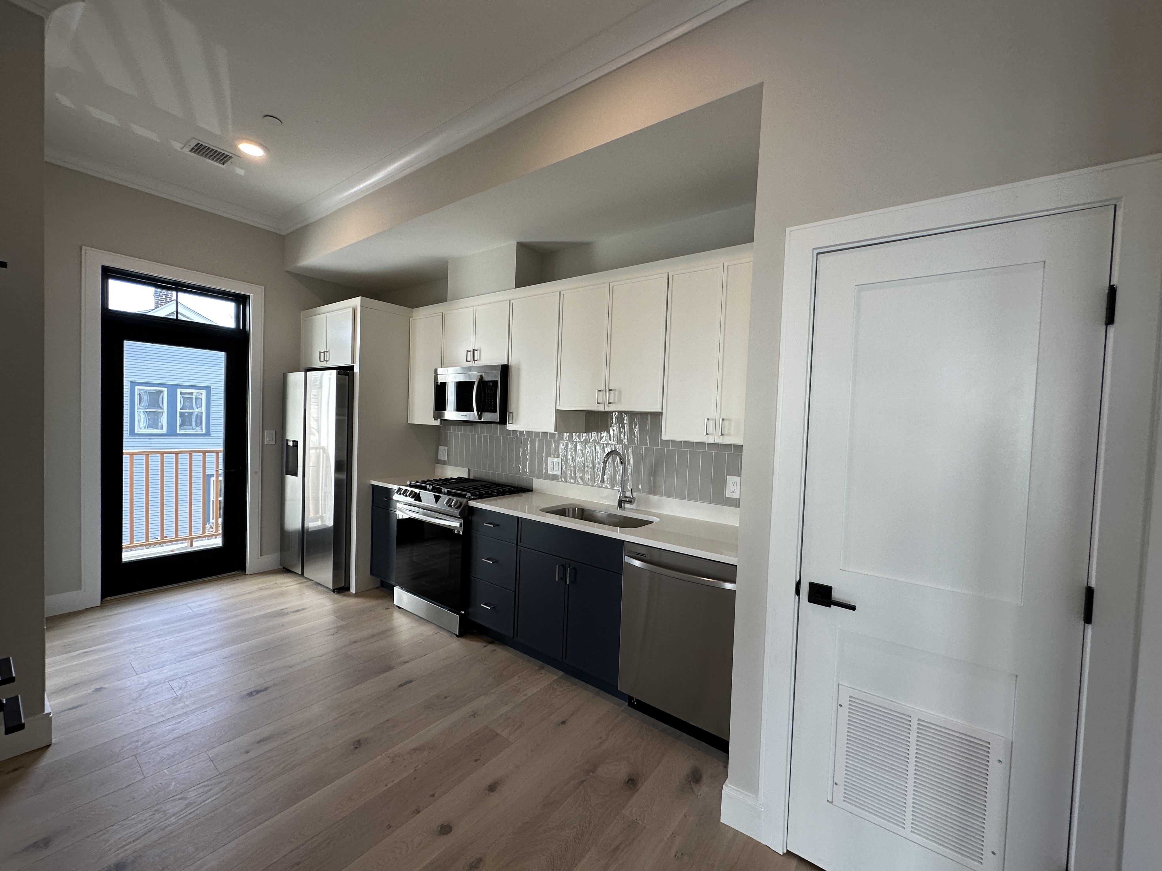 157 Everett St, Allston