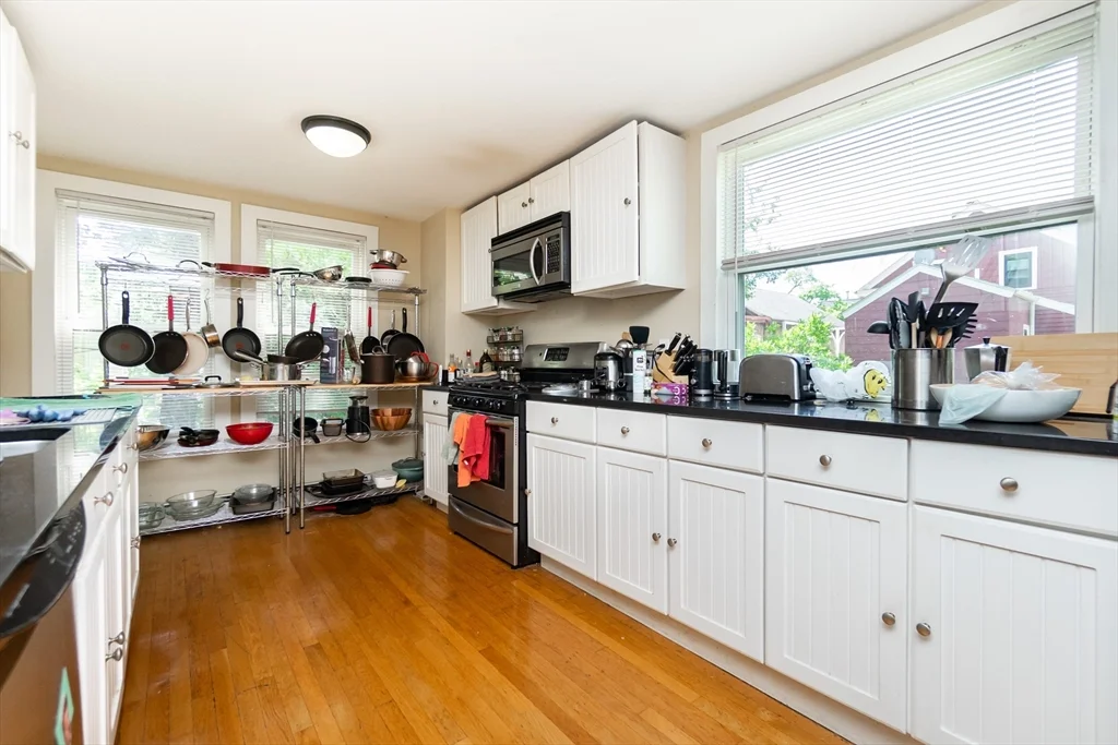 214R Harvard St, Central Square