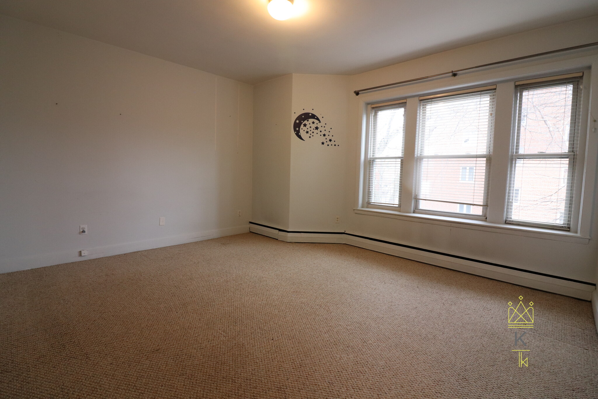 202 Saint Paul St, North Brookline