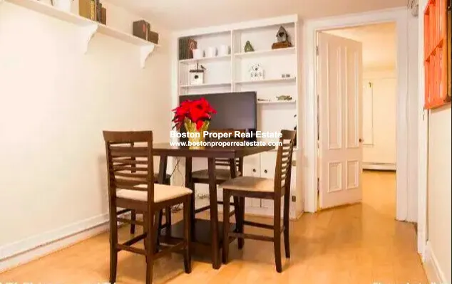 94 West Cedar St, Beacon Hill