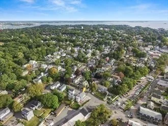 2 Highland Ter, Marblehead