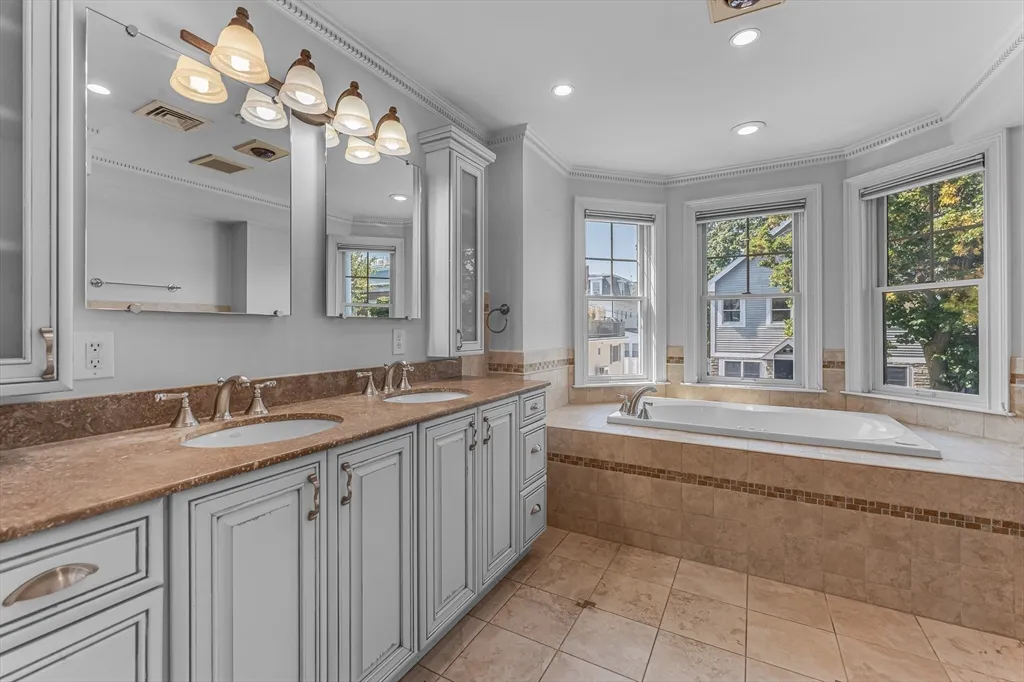 114 P St, South Boston