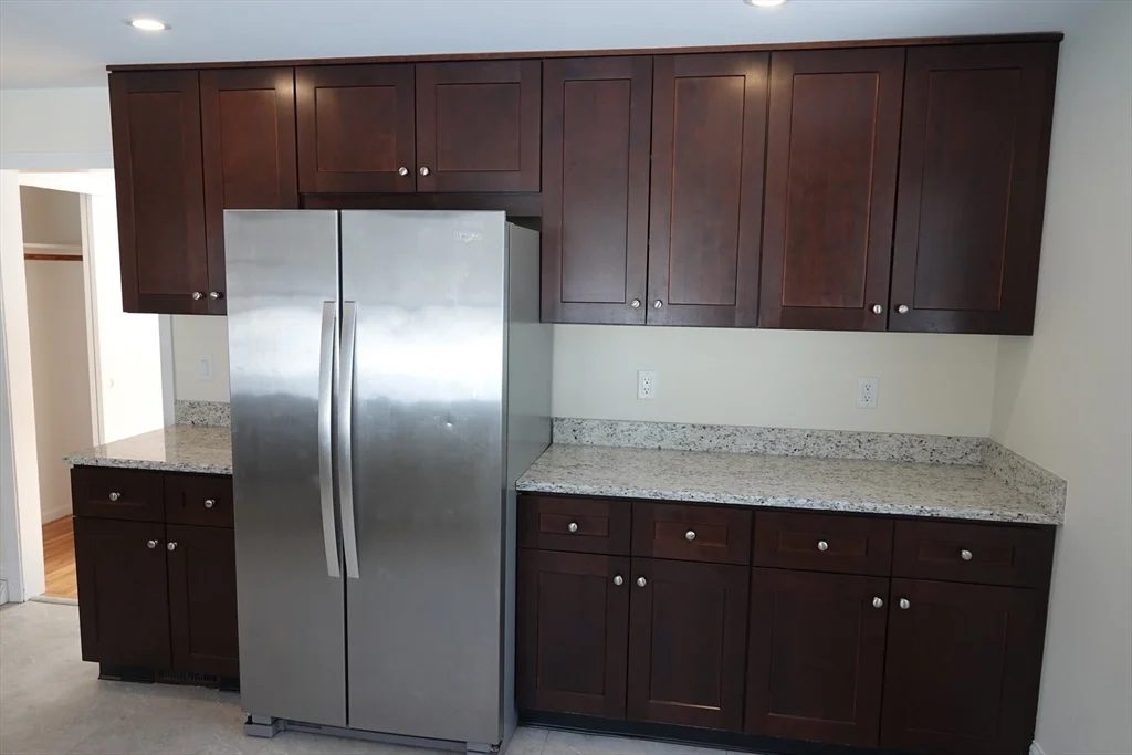 6 Pondover Rd, Billerica