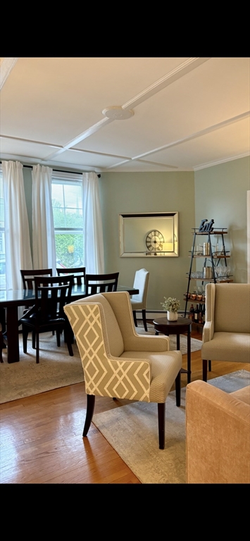 21 Thorndike, Beverly