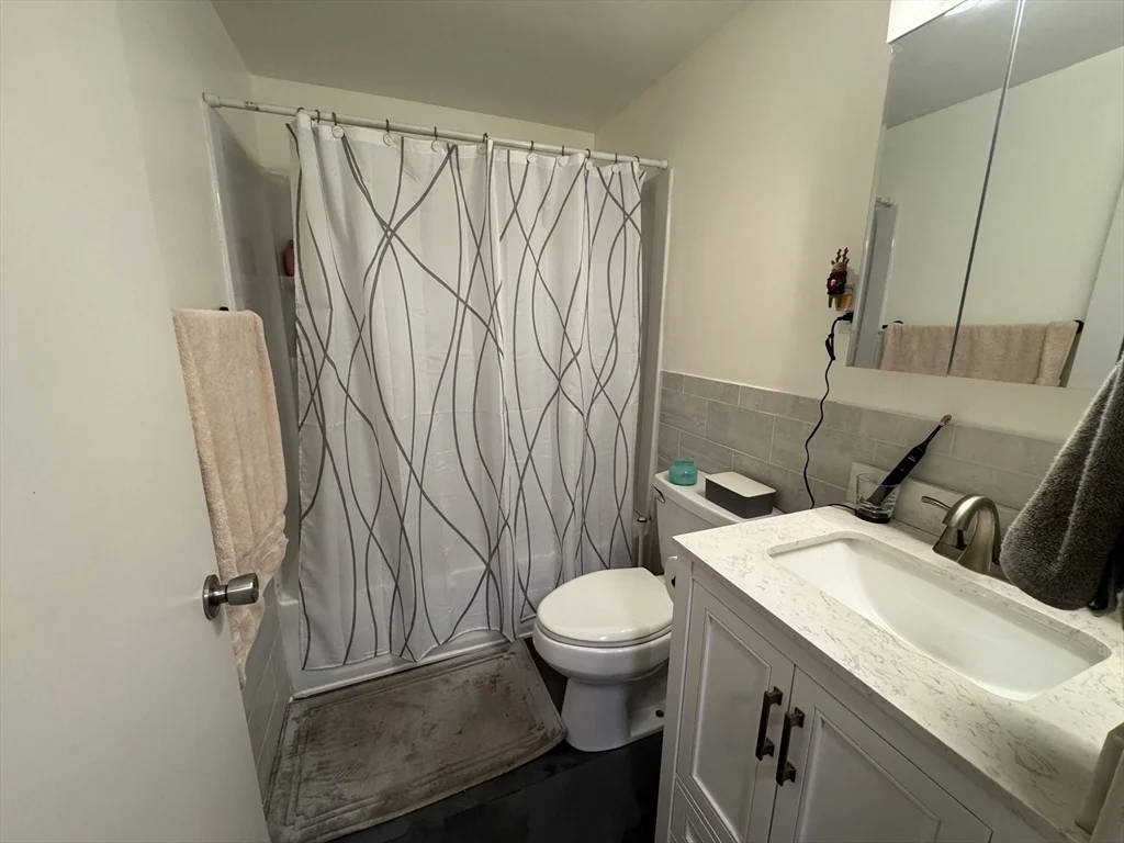 96 Richardson Rd, Chelmsford