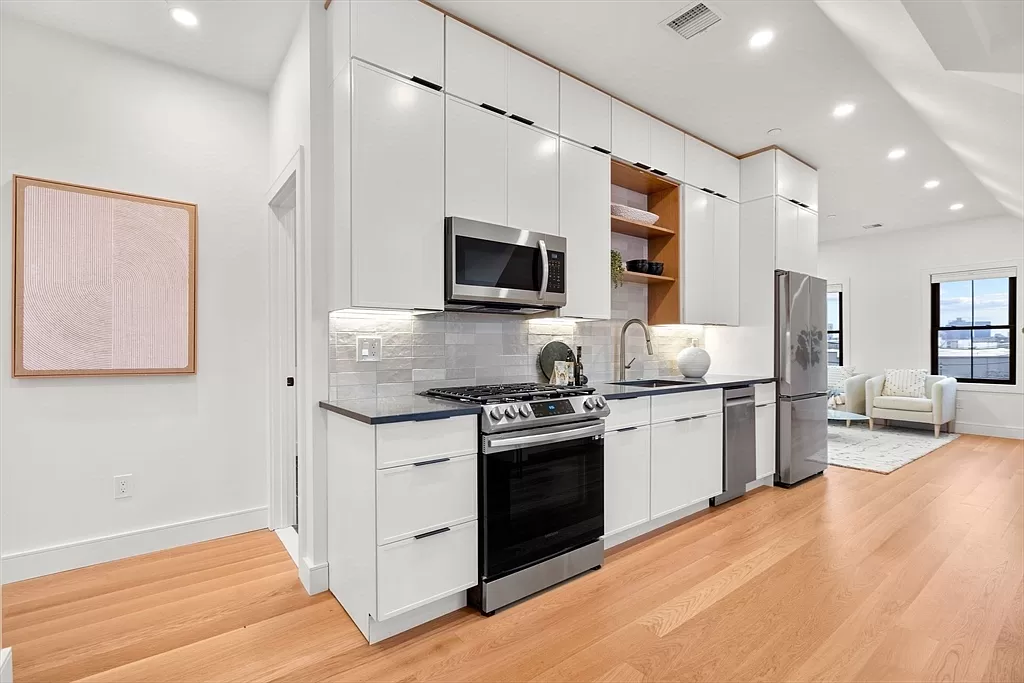 93 Cowper St, East Boston