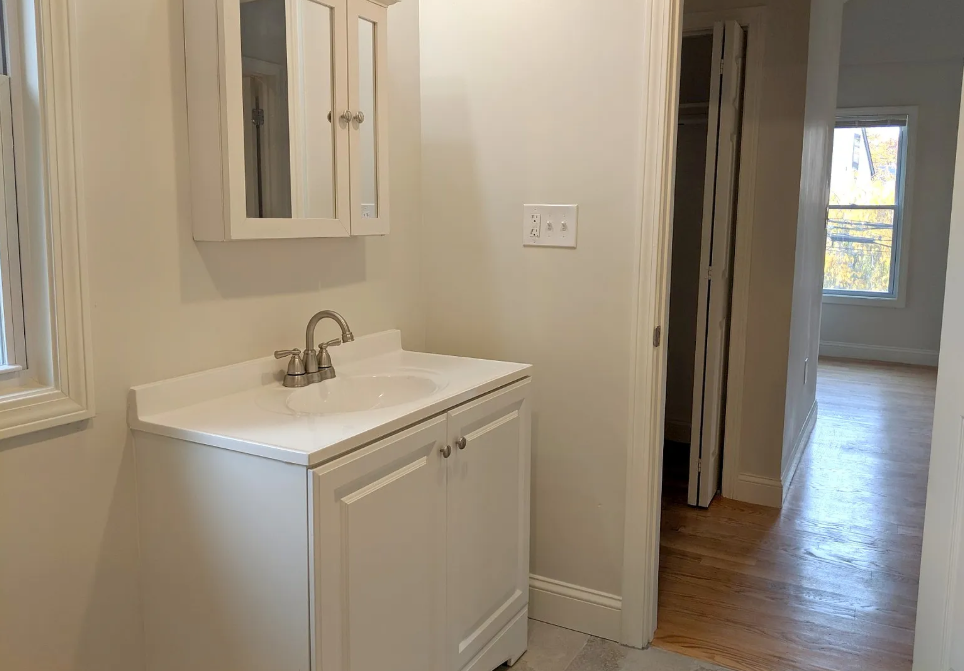 44 Cogswell Ave, North Cambridge