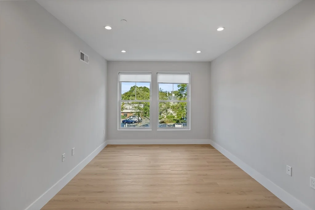 186 Bedford St, Lexington