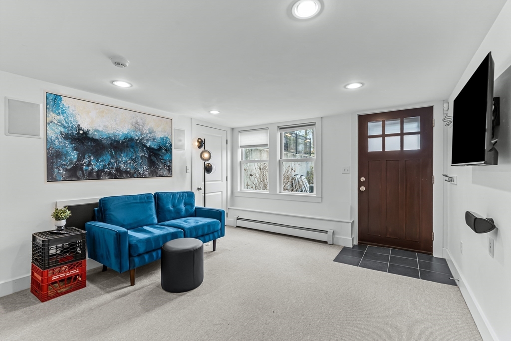 59 Russell Rd, Wellesley