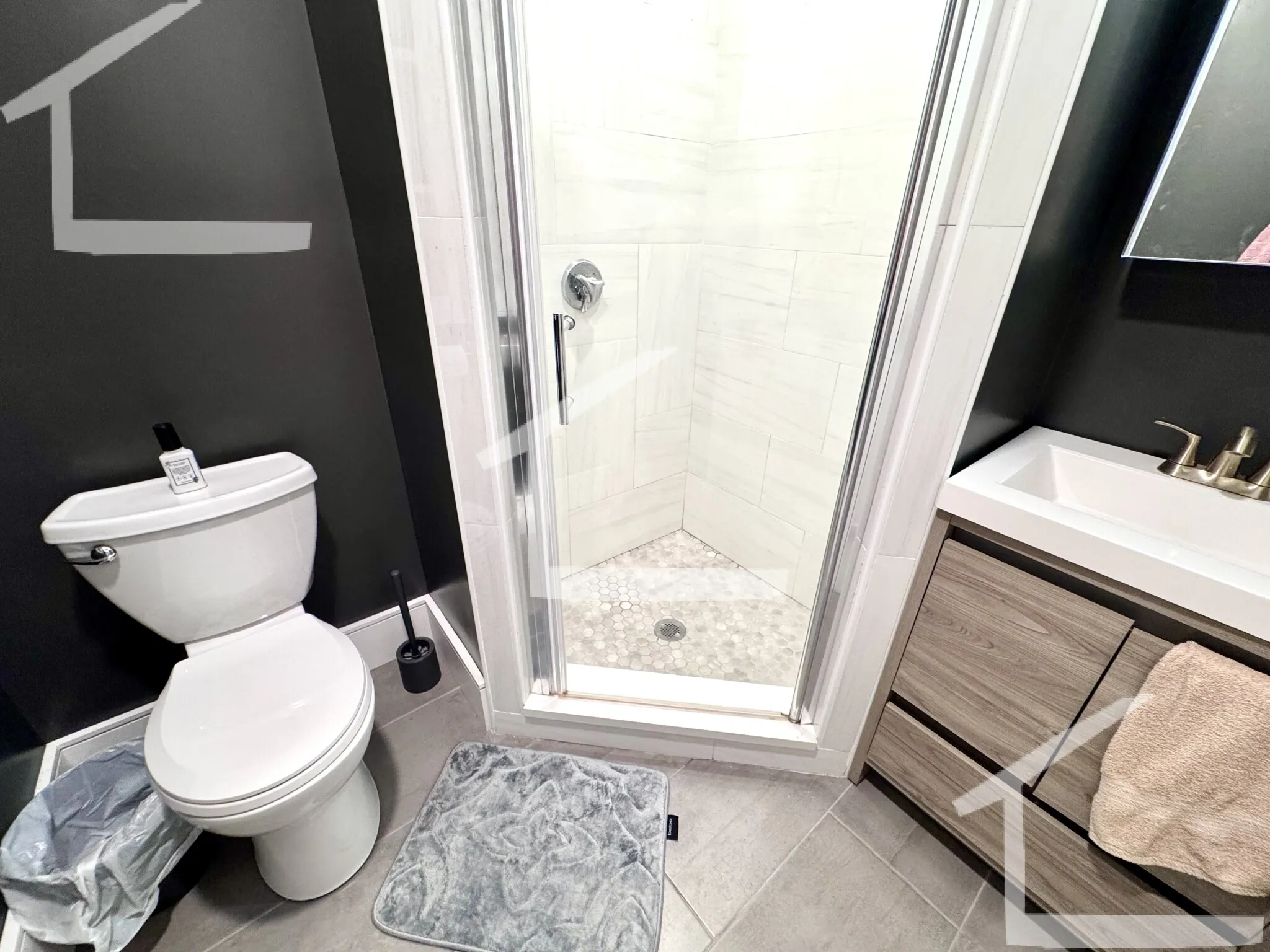 9 University Rd, Aspinwall Hill