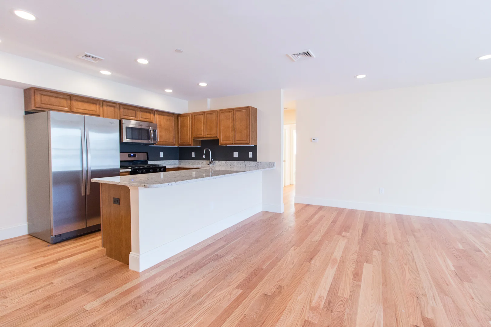 5165 Washington St, West Roxbury