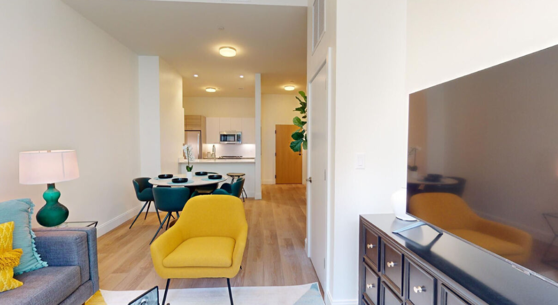 1079 Commonwealth Ave, Allston