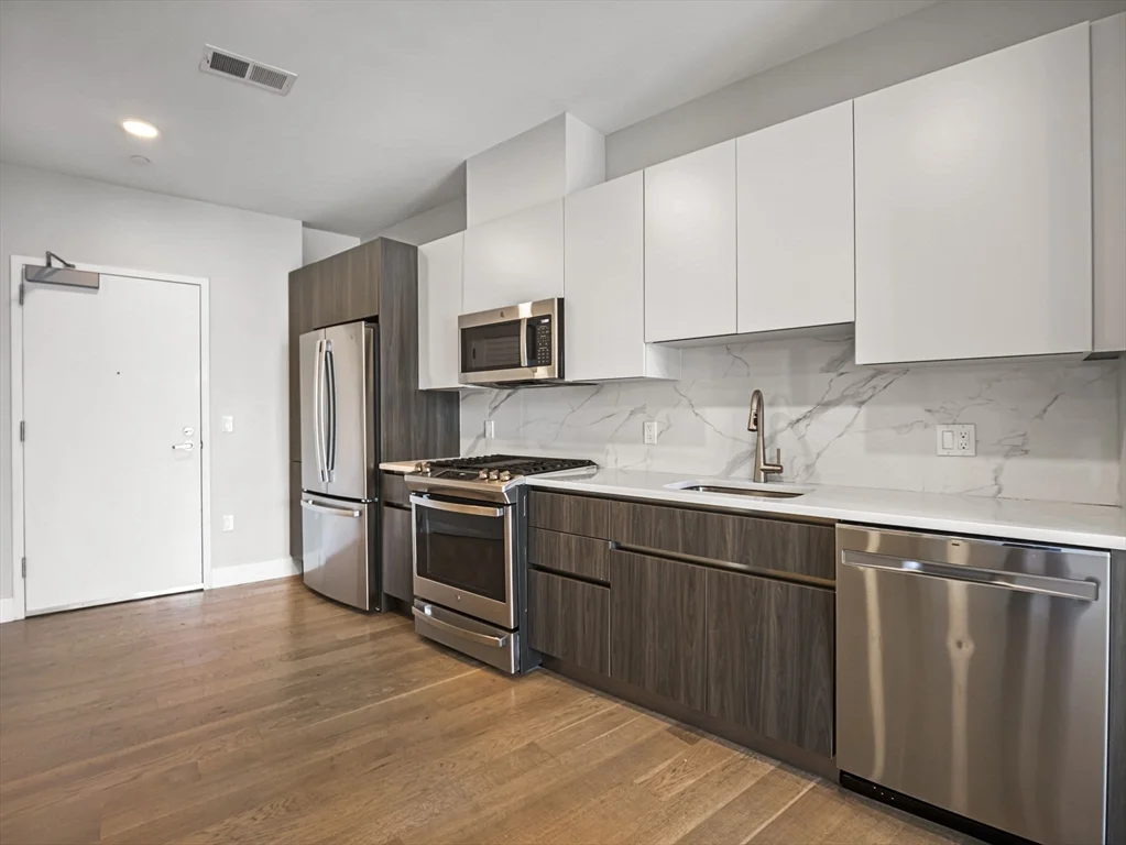 9 Central St, Spring Hill