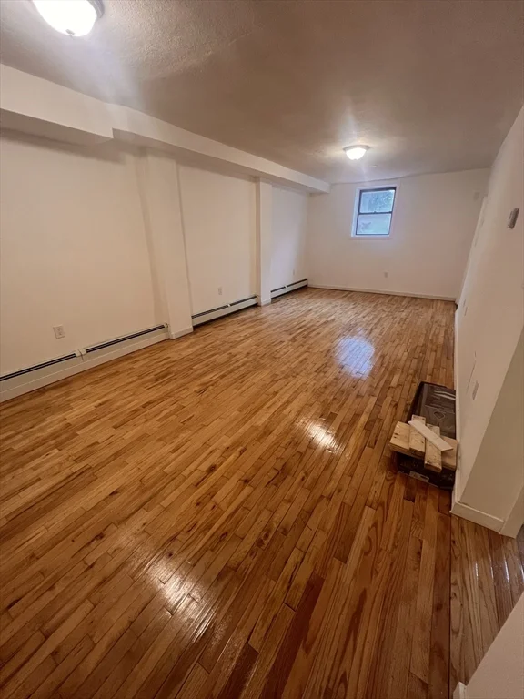 15 Park Vale, Allston