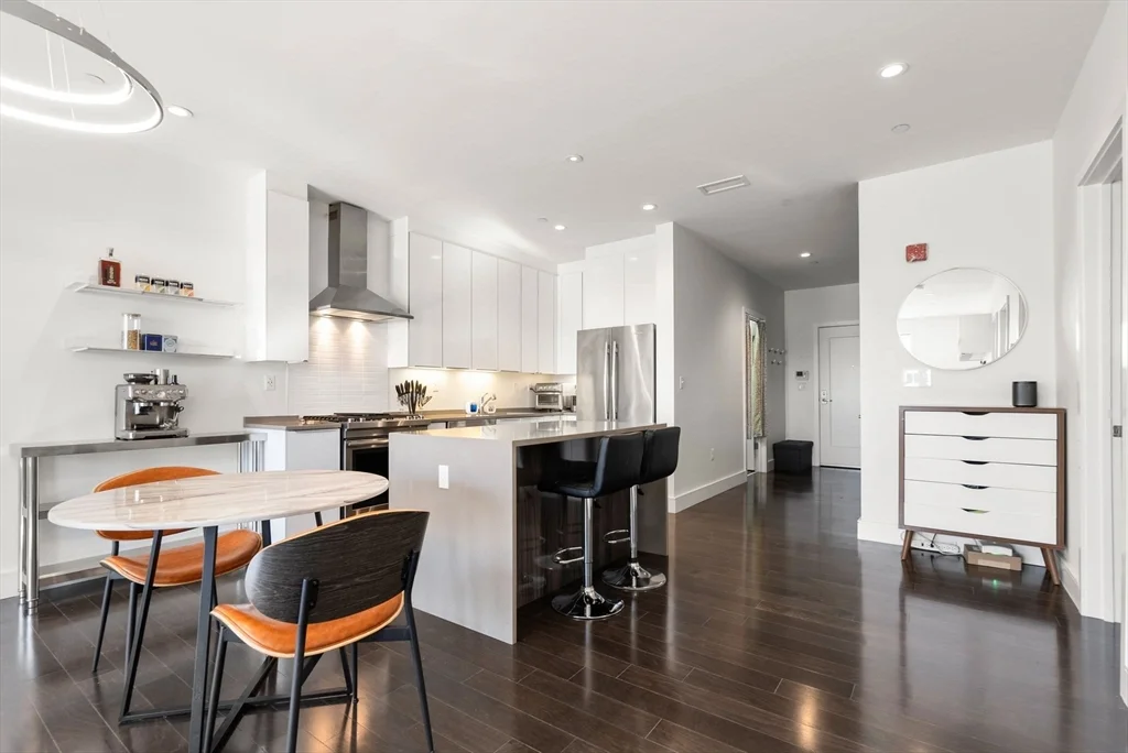 2 West Sixth St, South Boston