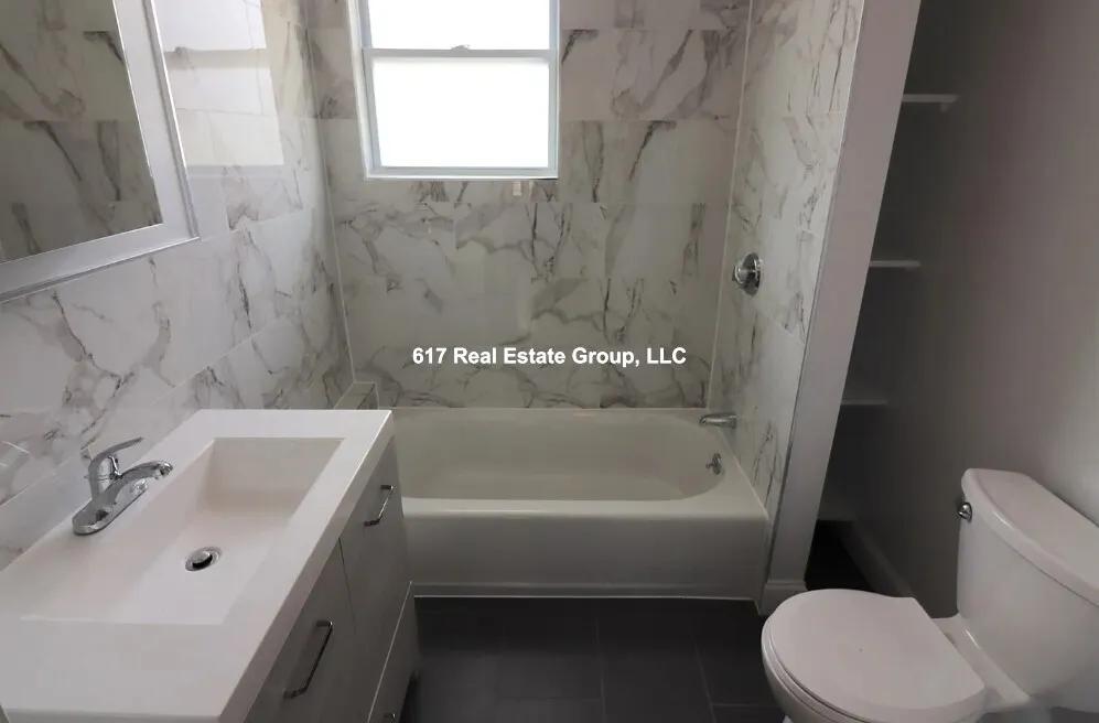 2574 Massachusetts Ave, North Cambridge
