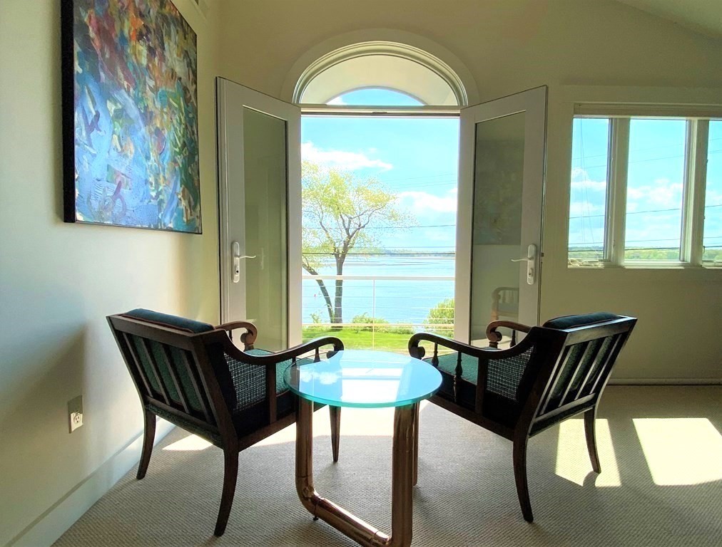 88 Little Neck Rd, Ipswich