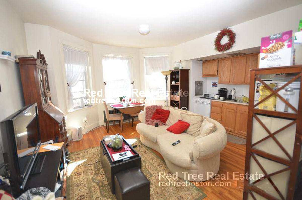 33 Lancaster Ter, Corey Hill