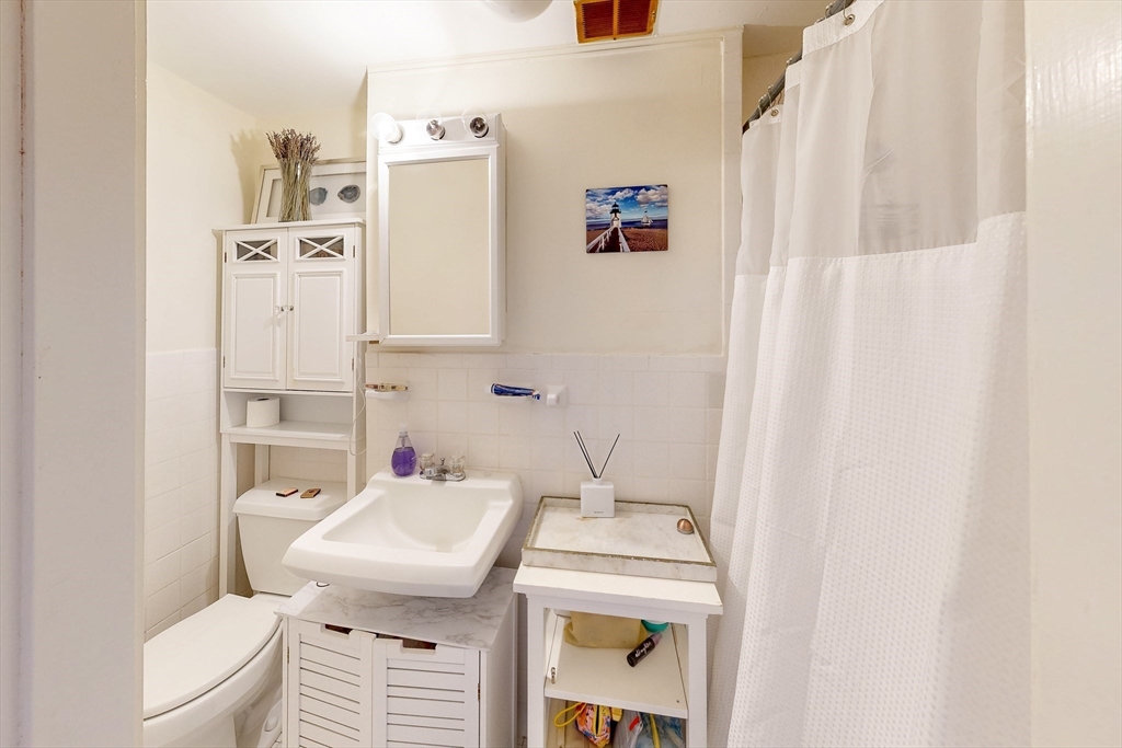 231 Beacon St, Back Bay