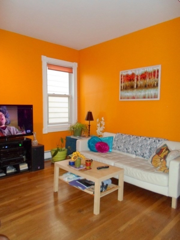 1530 Cambridge St, Mid Cambridge