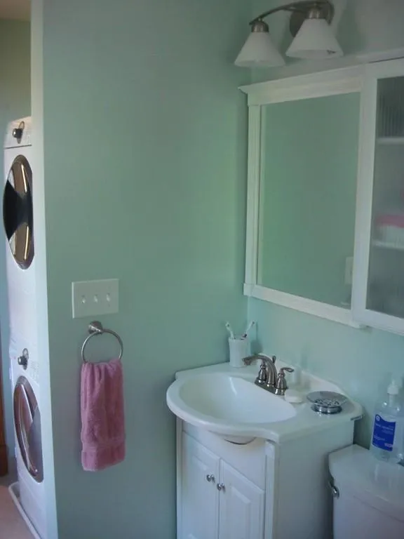 57 Pleasant St, Newton Centre