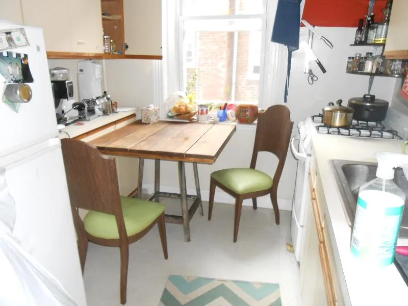 35 Gardner St, Allston