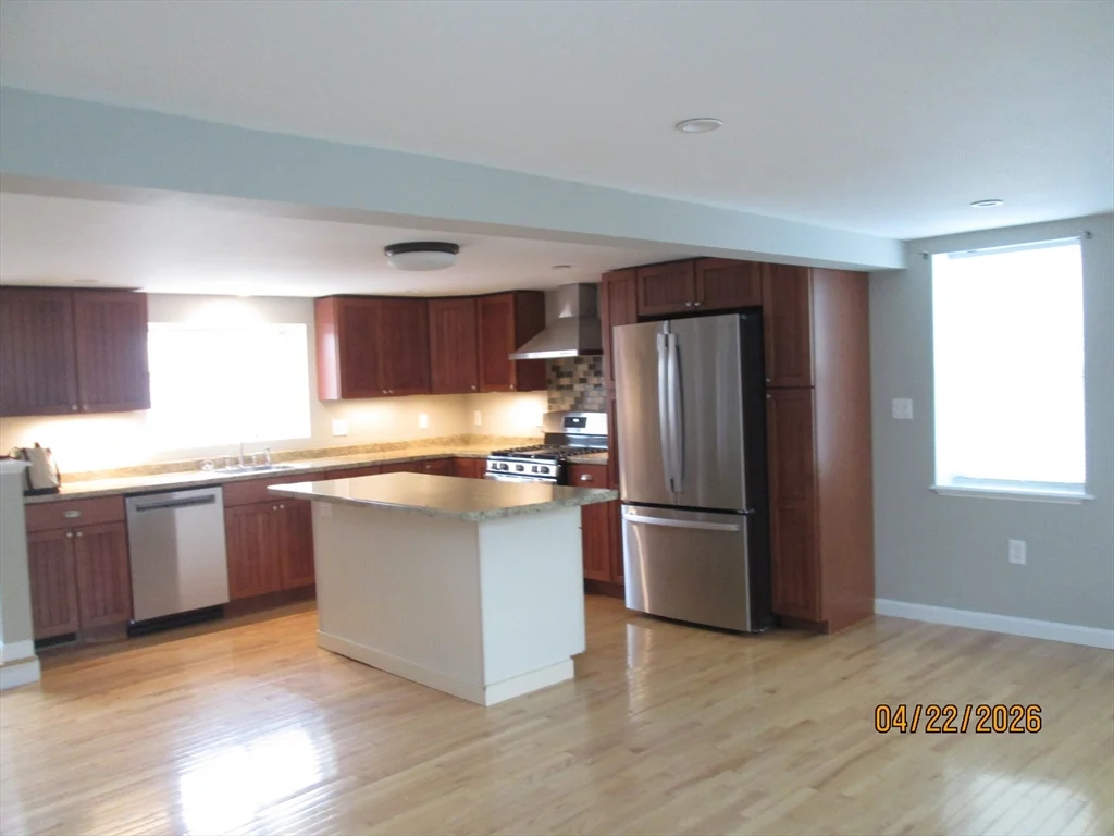 12 Parsons St, Peabody