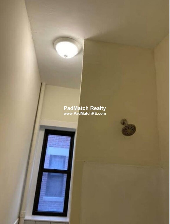 15 Aberdeen St, Fenway