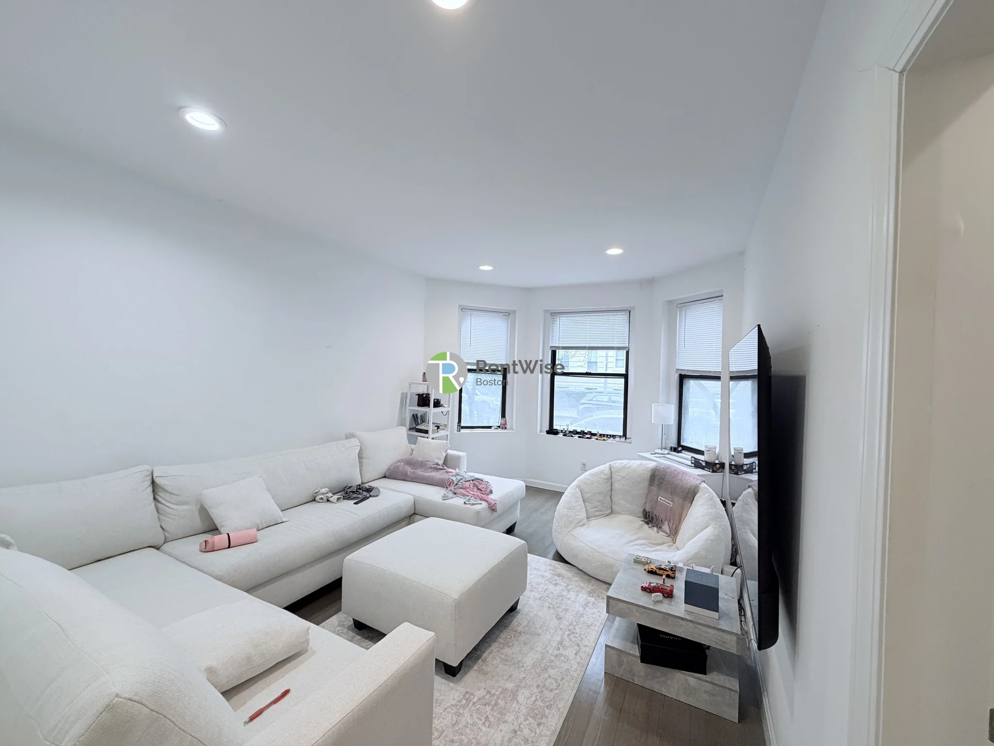 11 Peterborough St, Fenway