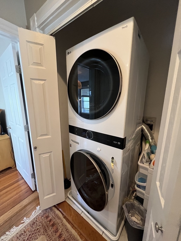 1 Chestnut St, Belmont