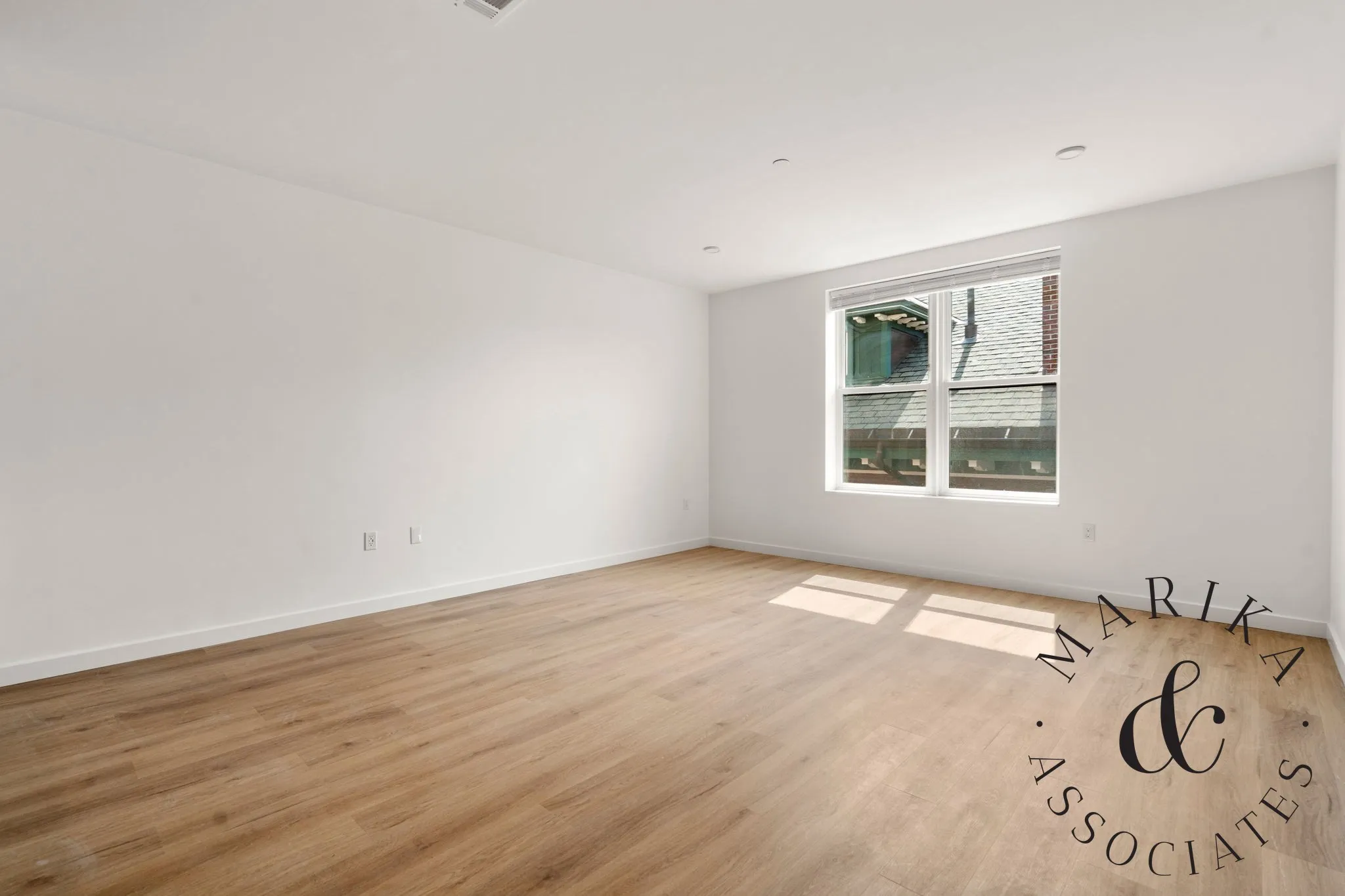 40 Centre St, North Brookline