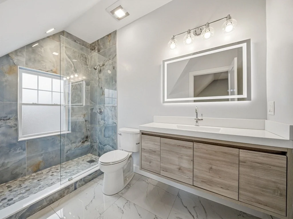 9 Logan Ave, Medford